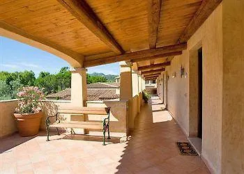 Centro Vacanze Isuledda Cannigione Hotel