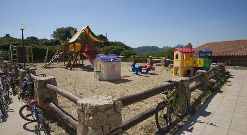 Centro Vacanze Isuledda Cannigione Hotel