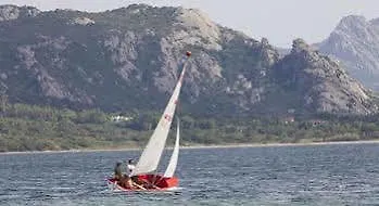 Centro Vacanze Isuledda 카니지오네 호텔